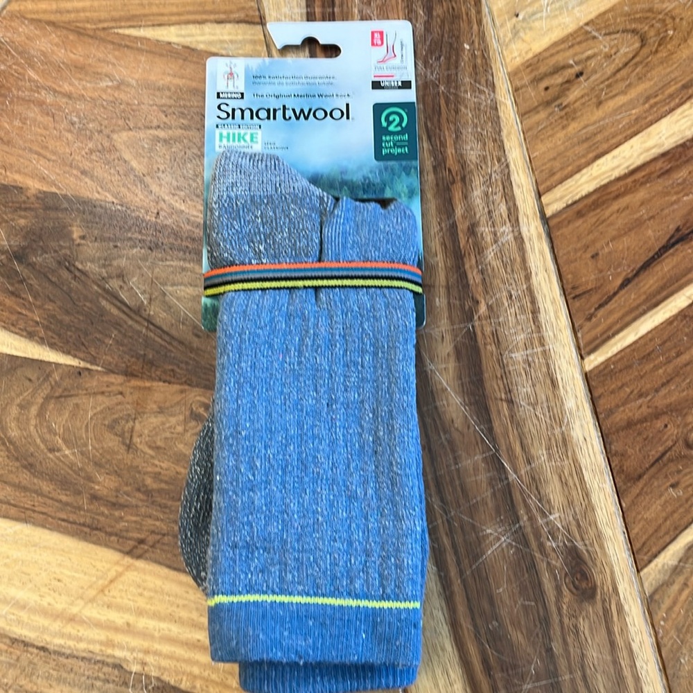 Brand New with Tags, Smartwool Classic Edition Hike socks size XL in light blue
